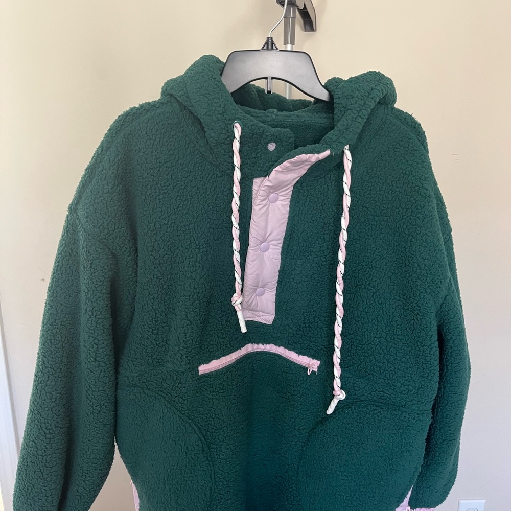Altar’d State Forest Green Sherpa Hooded Pullover with Light Pink Accents